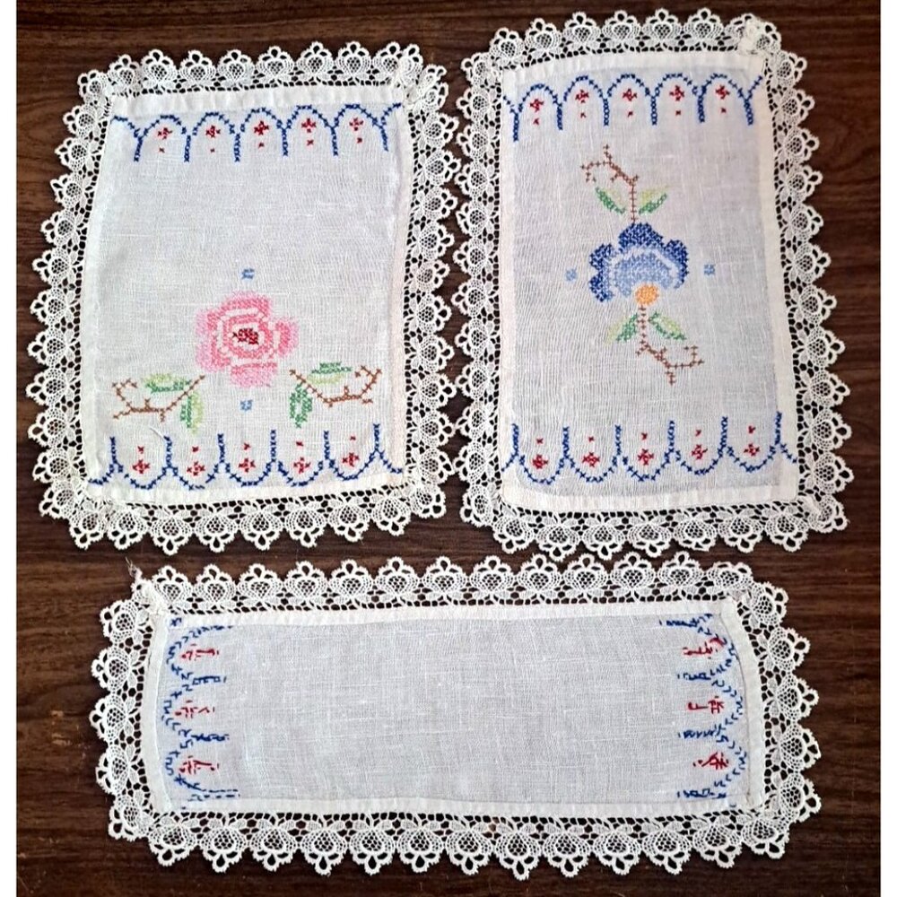 Handmade Embroidered Doily Table Scarf Set Floral Lace Edge Victorian Cottage